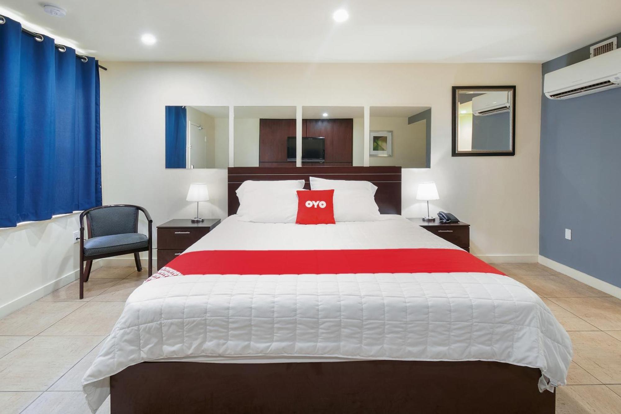 Oyo - Miami Airport Hotel 2*